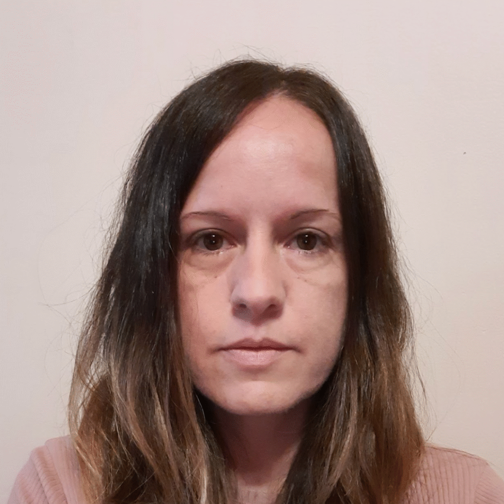 Photo of Joanne- Community Mentor Support Worker Community access personal care NDIS Geelong