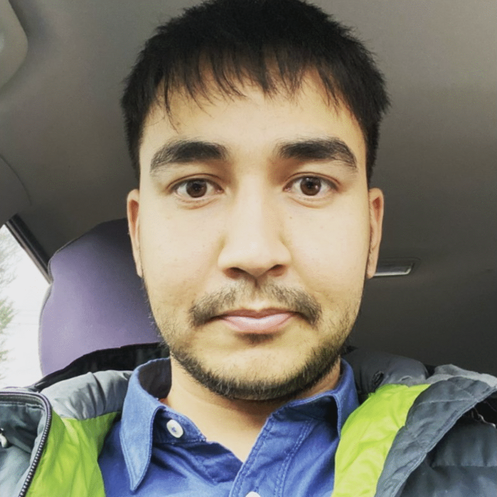 Photo of Navid- Community Mentor Support Worker Community access personal care NDIS Geelong